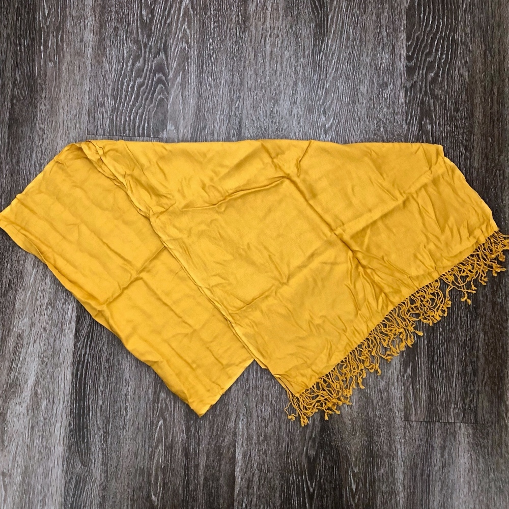 NEW JONES NEW YORK Mustard Color Scarf